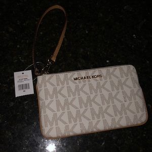 Michael Kors Jet Set Travel
